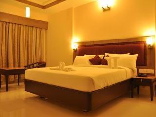 Chandra Royal Inn Velankanni Exterior photo
