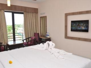 Chandra Royal Inn Velankanni Exterior photo